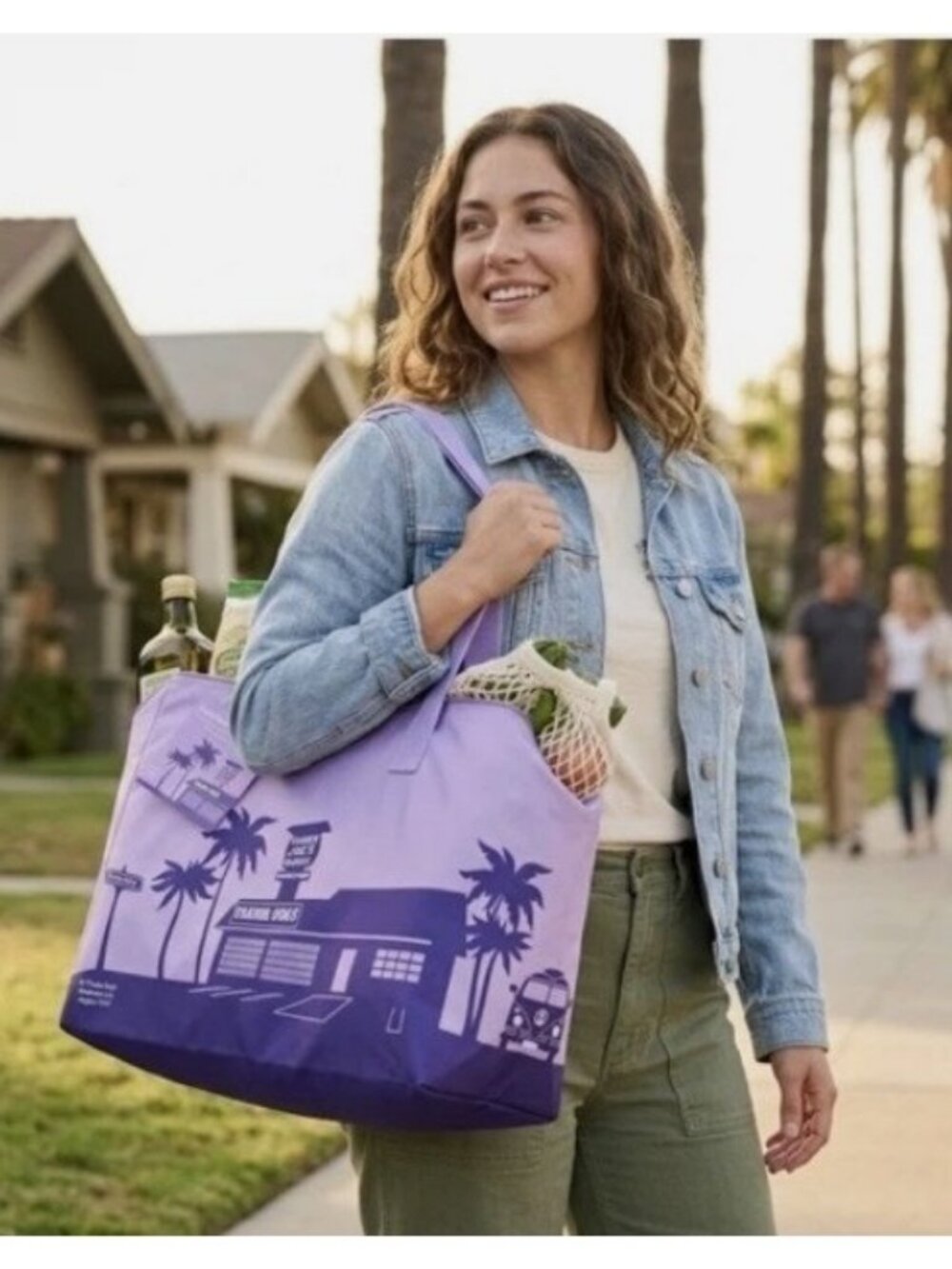 2026 Trader Joe’s Lavender Reusable Insulated Bag 8 Gallon Cooler Tote Limited - Picture 2 of 4